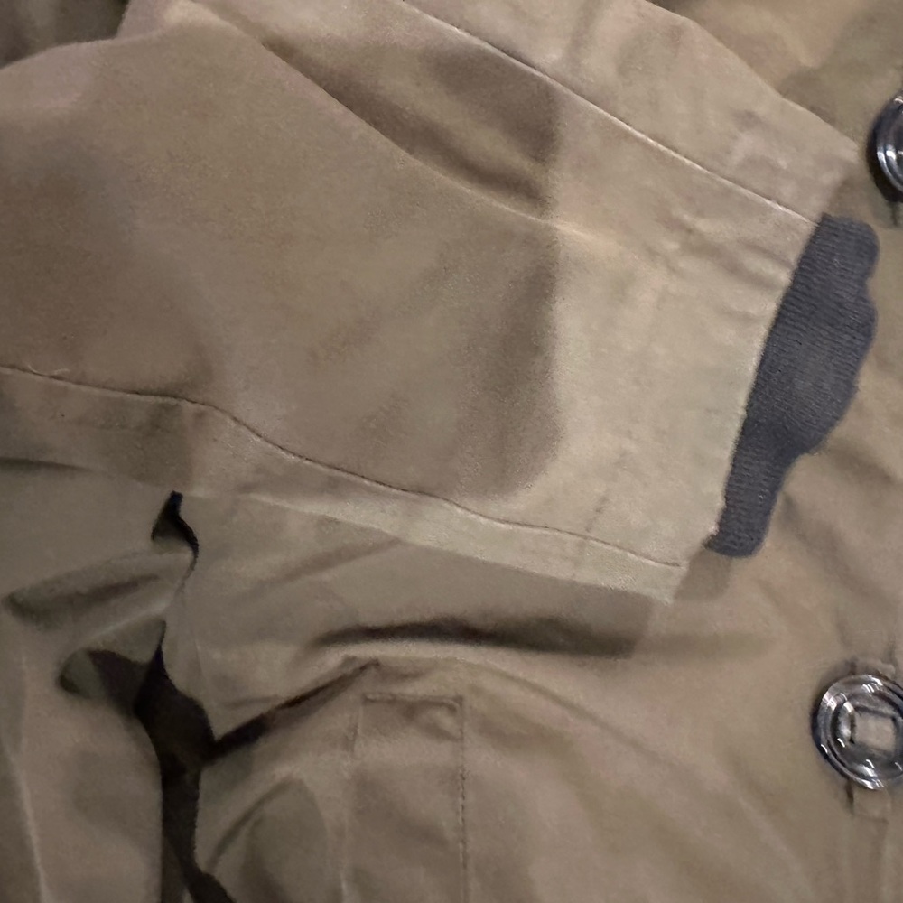 COPY - Canada Goose Montebello Thermal 625-Fill Power White Duck Down Filled Fu… - Picture 9 of 11